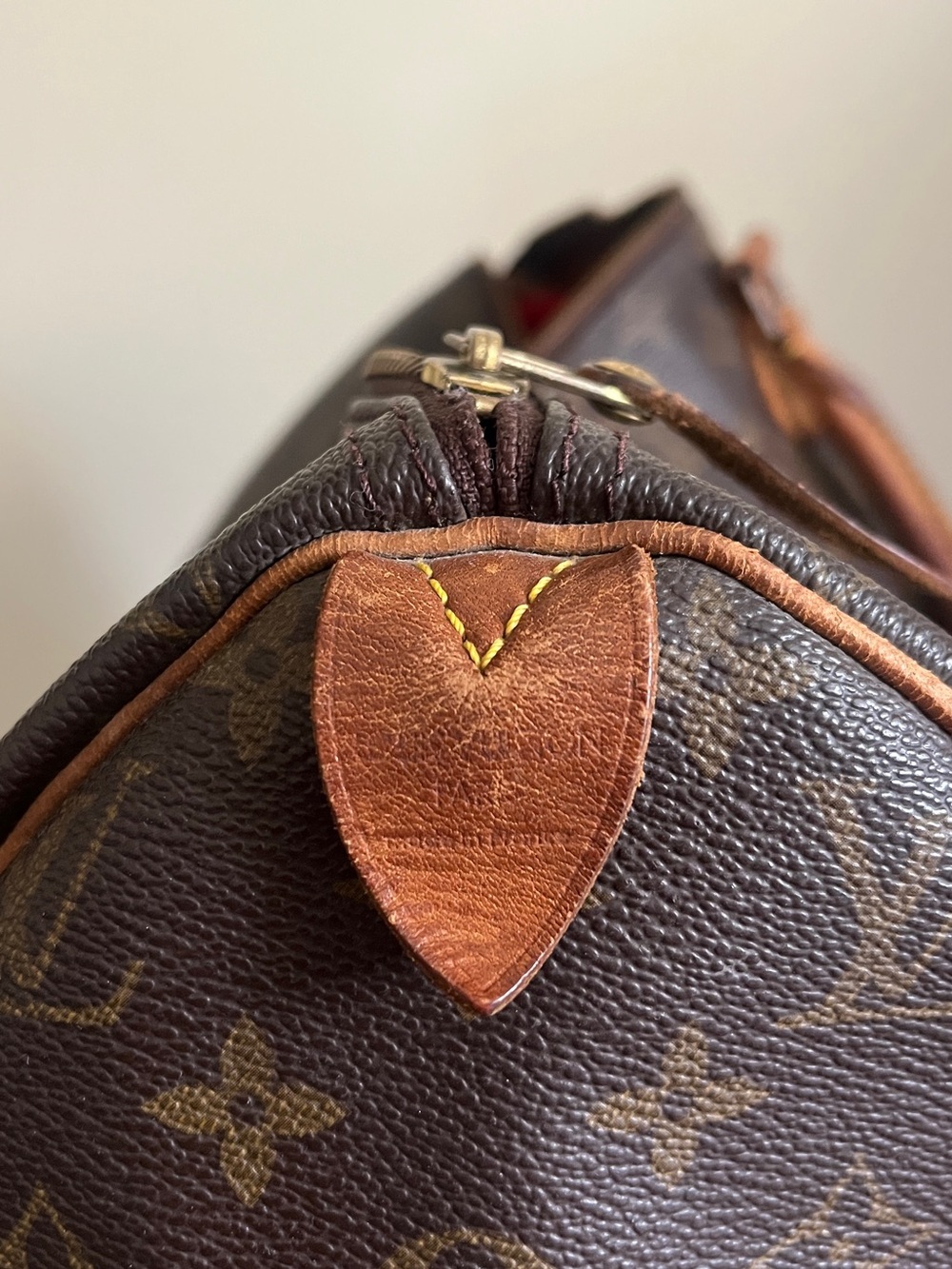 Louis Vuitton Speedy 40 Classic Monogram - Picture 3 of 13